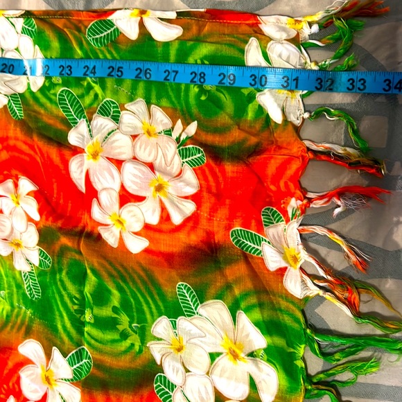 Short Sarong Hibiscus Collection Hawaii Tricolor Frangipani Flower Print NEW - Picture 6 of 9